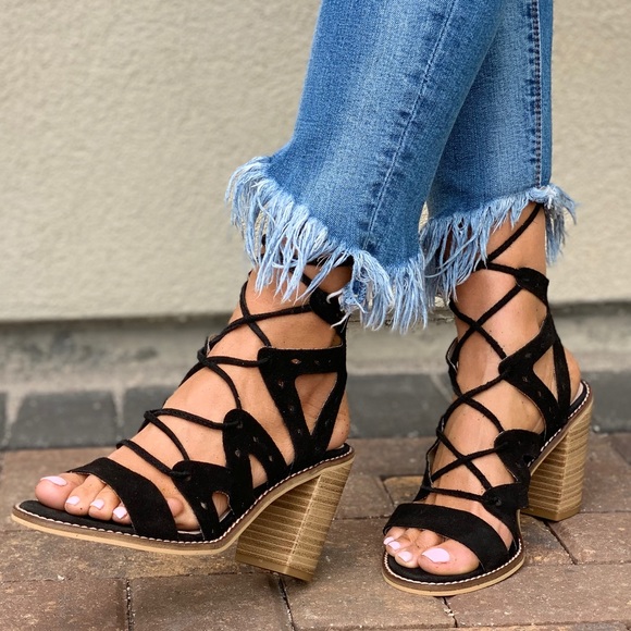 Black 100% Leather Block Heel Lace Up Ankle Sandal - Picture 2 of 8